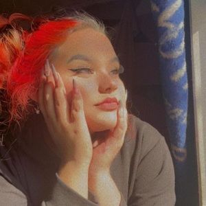 Meet your Posher, Itzel